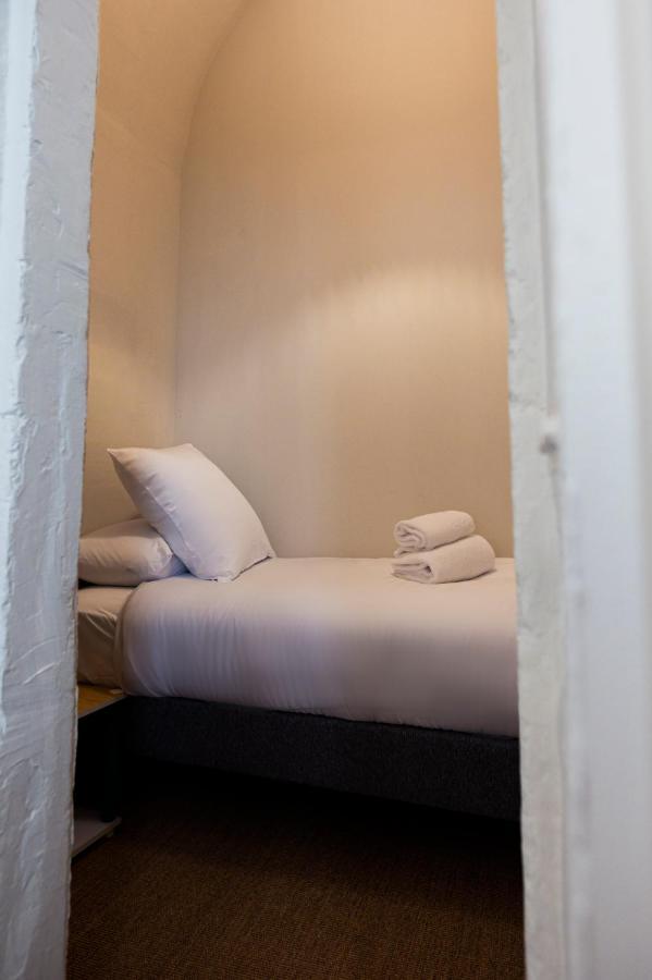 Hotel La Prison Beziers Bagian luar foto